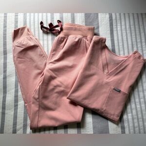 Figs Scrub Set